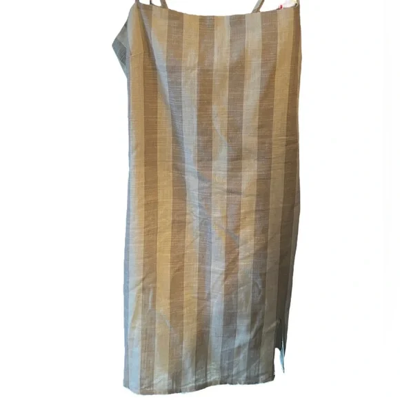 Forever 21 adorable linen dress. Brown and white stripes. Size medium.